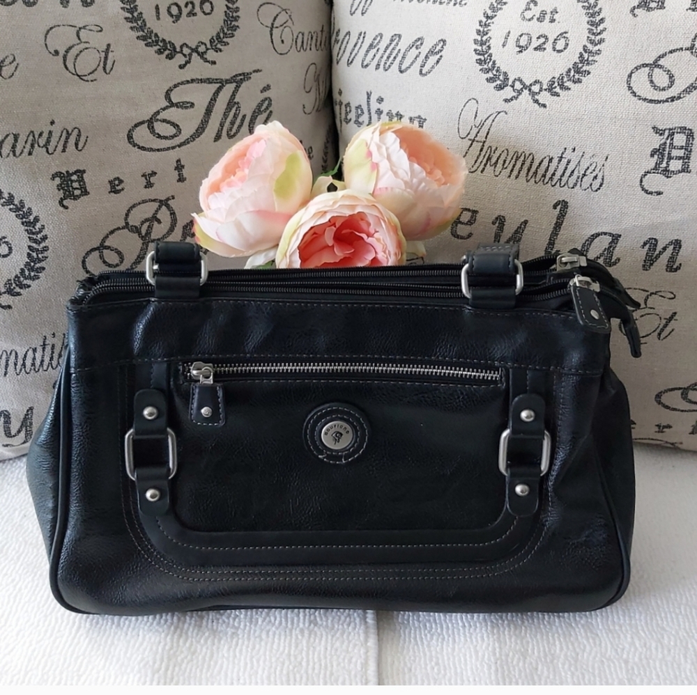 Mouflon leather shoulder bag black vintage y2k